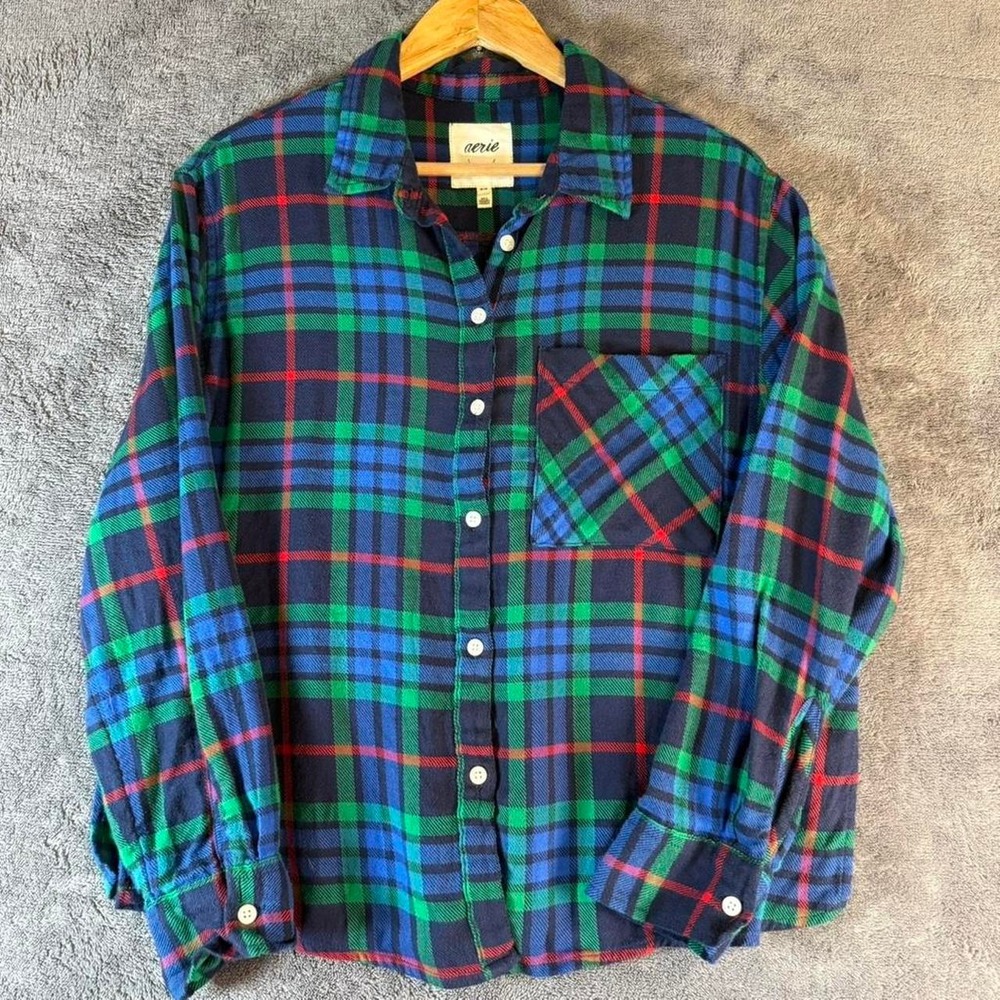Aerie Blue and green plaid button up shirt size M